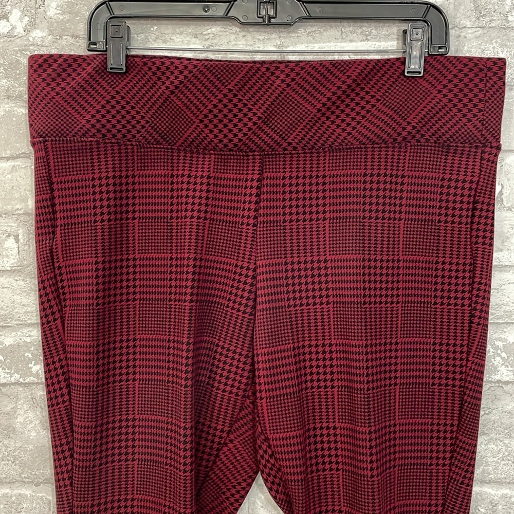 Torrid Red Plaid Houndstooth Pixie Ponte Pants - image 4
